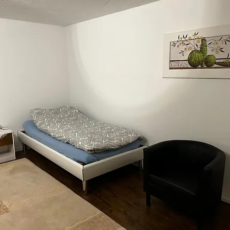 Apartment Souterrain Im Stielvollen Bei Hamburg *