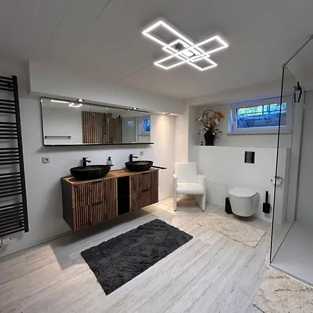 Souterrain Im Stielvollen Bei Hamburg *